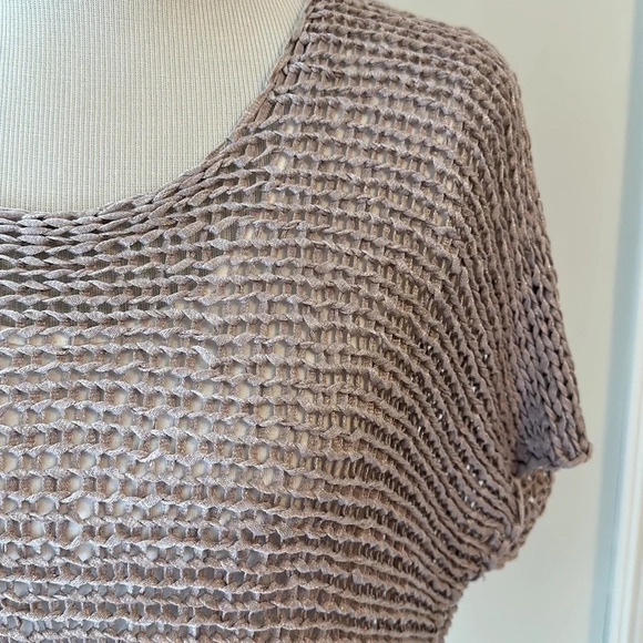 Eileen Fisher - Gorgeous Lightweight Open Weave Sweater, Size XS, Like New - Picture 3 of 8
